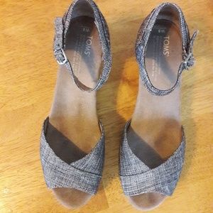 Toms Wedge Heel Size 8